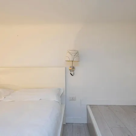Apartment M3 Modern Open-plan Space Close To The Metro