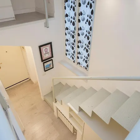 M3 Modern Open-plan Space Close To The Metro Апартаменты *